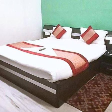 Airport Hotel Aerocity Inn New Delhi Bagian luar foto