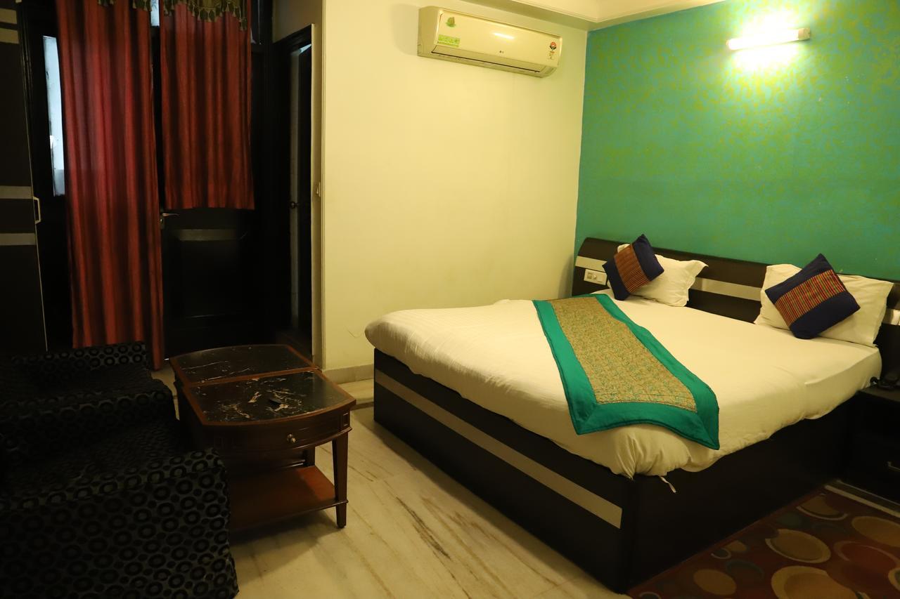 Airport Hotel Aerocity Inn New Delhi Bagian luar foto