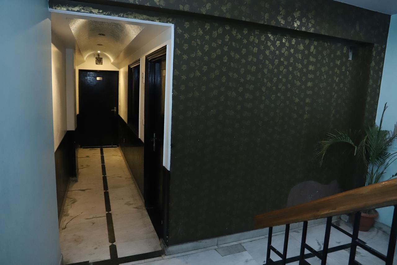 Airport Hotel Aerocity Inn New Delhi Bagian luar foto