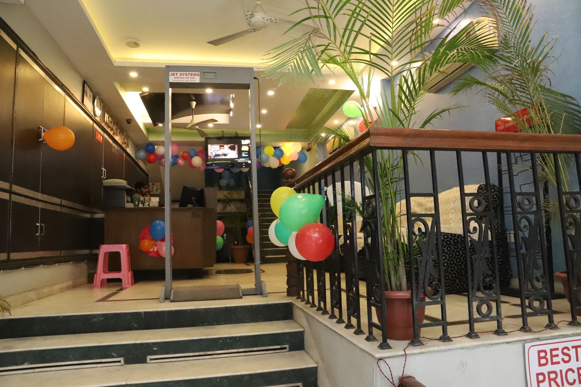 Airport Hotel Aerocity Inn New Delhi Bagian luar foto
